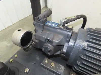 Daikin Hydraulic Power Unit 6.8GPM 220V w/Chiller 1.5kW & Circulation Pump/Motor