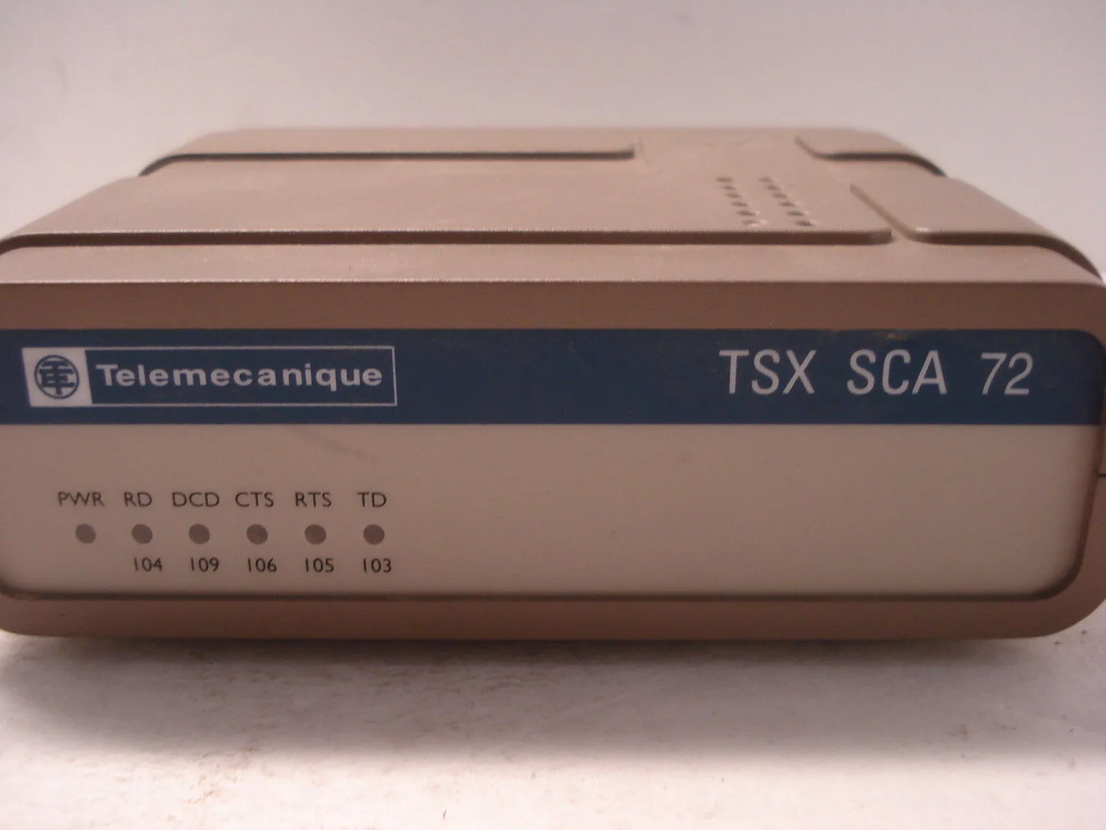 USED TELEMECANIQUE TSX-SCA-72 CONVERTER JUNCTION UNI-TELEWAY