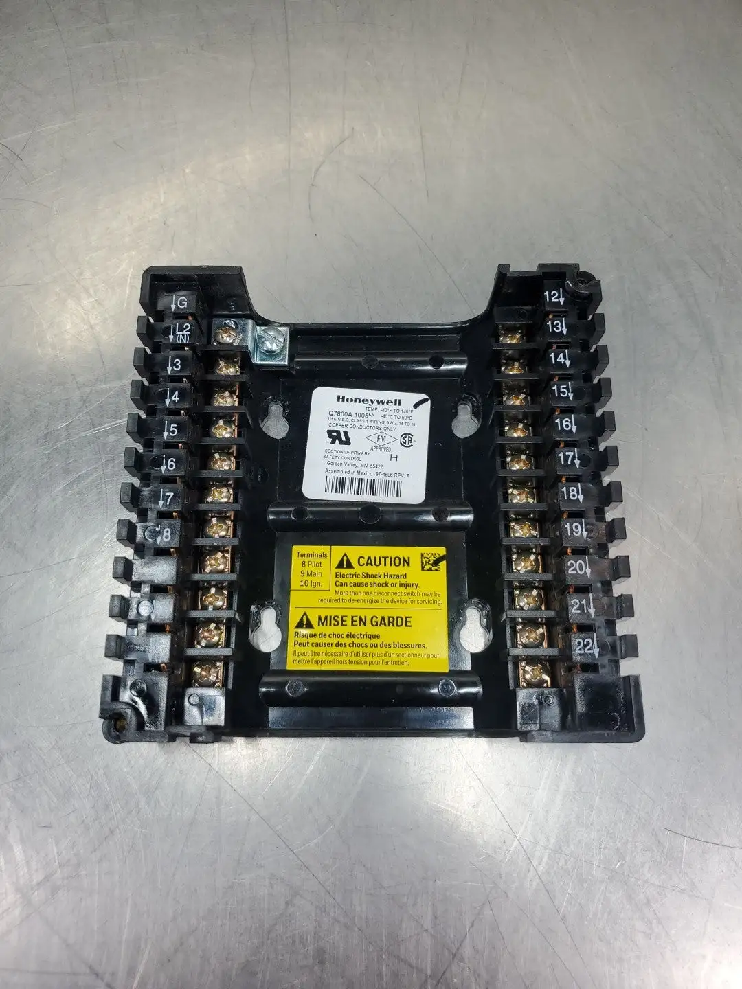 USED Honeywell Q7800A 1005 Burner Control Connector Module Plate