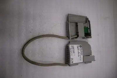 NEW OPEN BOX AB Allen Bradley 1769-CRL1 Right to Left Expansion Cable STK H1472A