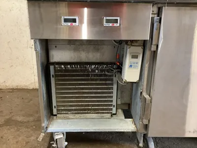 152-0508 Traulsen VPS54J Self-Contained Prep Table