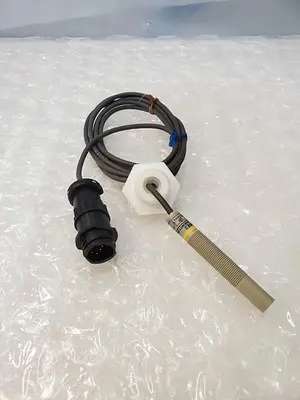 NEW OMRON E2K-X4ME2