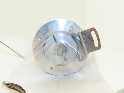 IFM ROP520 Incremental Rotary Encoder w/Display IO-Link 1.1 Hollow Shaft