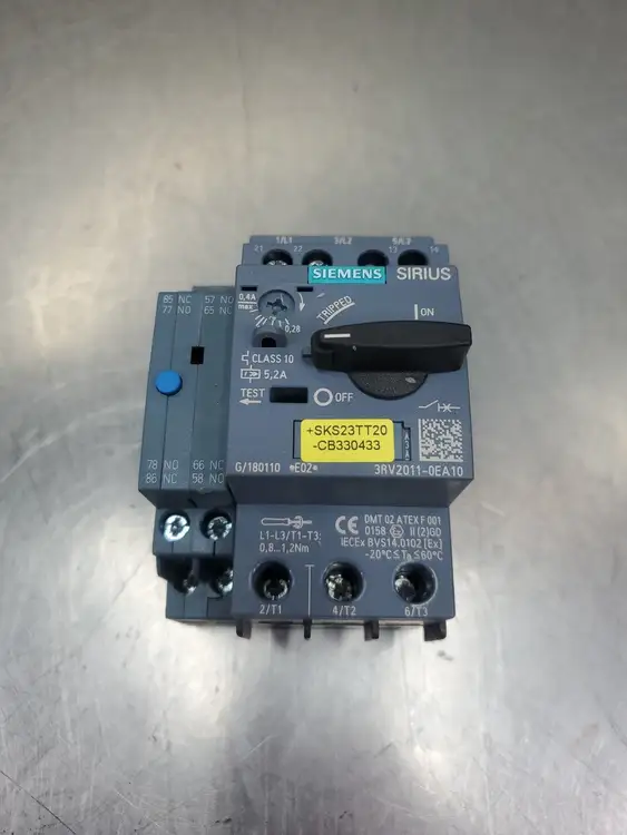 Used Siemens 3RV2011-0EA10 Circuit Breaker w/3RV2921-1M Module Circuit Breakers South Carolina US | Palmetto Automation #1151541