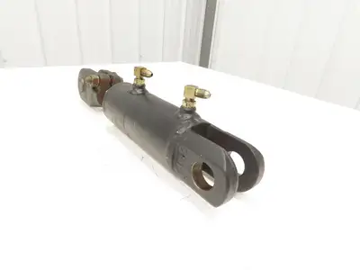 Yale 305517 Hydraulic Tilt Cylinder Off Stand On ESC030FAN36TE094 Forklift