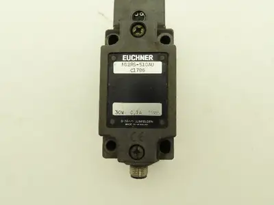 Euchner NG2RS-510AU Limit Switch Steel Roller Plunger 30V 0.1A IP65