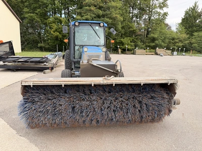 Used NEW HOLLAND T4020 DELUXE Utility Tractors Michigan US | Miedema Asset Management Group #1441773