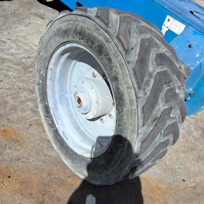 USED 2014 Genie S-125