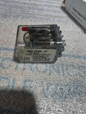 NEW DANAHER EAGLE SIGNAL 30E1940 RELAY STK L727CC