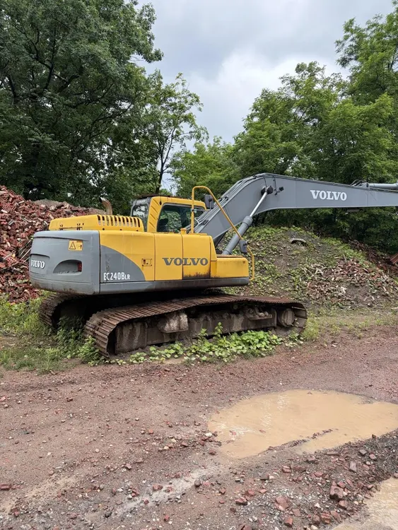 Used 2004 VOLVO EC240BLR Dredging excavators Pennsylvania US | Aucto #1308616