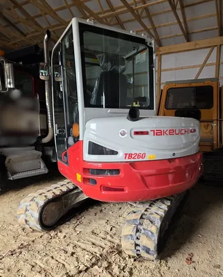TAKEUCHI TB260 Excavator | Iron Listing (15)