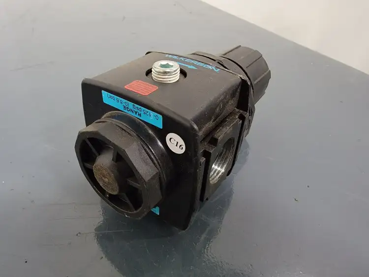 Used WILKERSON R28-04-F000 Parts (Hydraulics and Pneumatics) British Columbia CA | Lenmark #271415