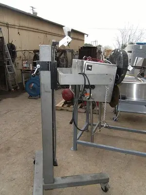 USED LABEL-AIRE 2111M