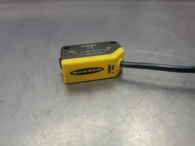 BANNER Q20PFF100Q 10-30VDC Laser Sensor. 5E-5/3