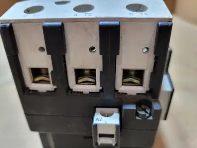 Used KLOCKNER MOELLER DIL2AM Switchgears British Columbia CA | Lenmark #1436507