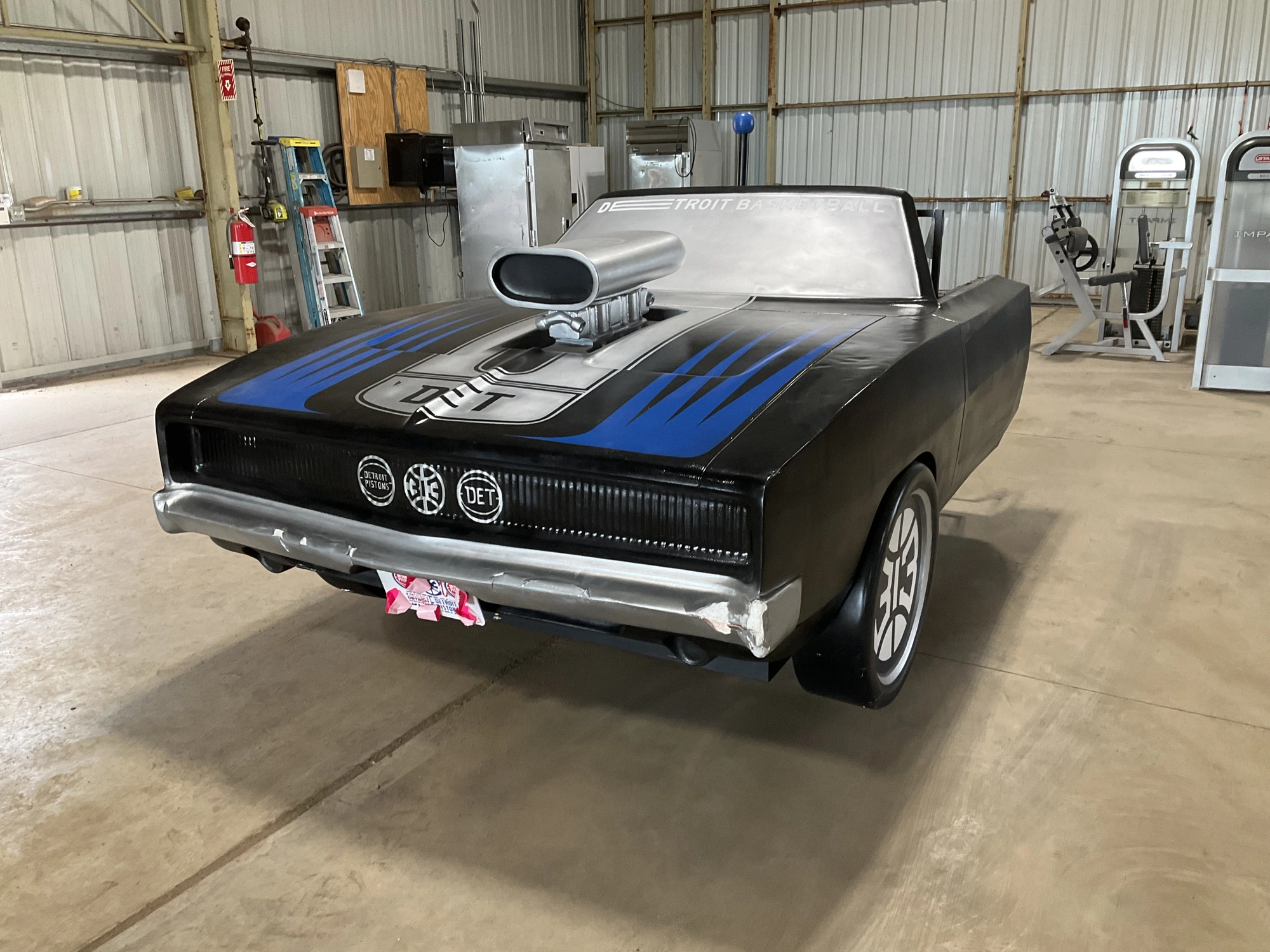 Used DETROIT BASKETBALL STAGE PROP Arcade/Entertainment Michigan US | Miedema Asset Management Group #1424928