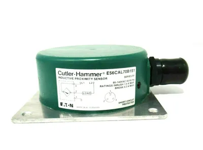 NEW EATON CUTLER HAMMER E56CAL70B1S1 PROXIMITY SENSOR SER.B1