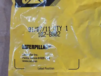 NEW CATERPILLAR 102-8802