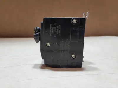 USED SQUARE D QOB230