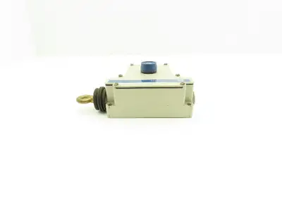 Telemecanique XY2-CEH7 Cable Right Pull Safety Stop Switch 240V 3A