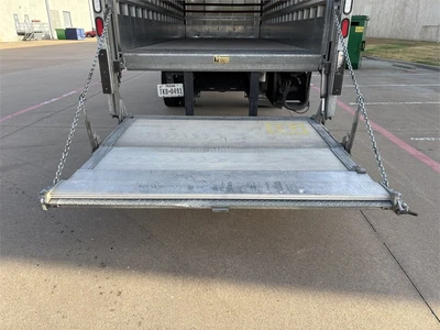 Used 2022 ISUZU "FTR" VAN BODY TRUCK - DIESEL (2022) Box trucks Texas US | MachineryMax #1488277