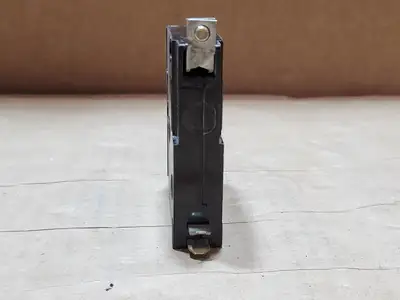 USED SQUARE D QOB130