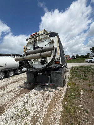 USED 2024 SUPER PRODUCTS MUDDOG 1200