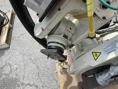 Used NACHI MC20-03 6 AXIS ROBOT WITH FD CONTROLLER Robots | Harbor Machinery Inc. #1283349