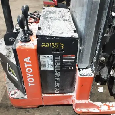 USED 2022 TOYOTA 6BWR15