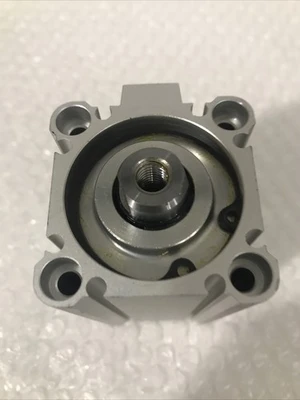NEW SMC CDQ2B40-50DZ