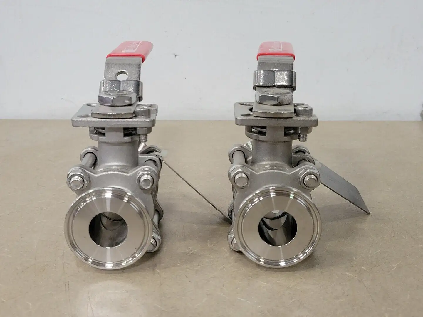 1" 1000 WOG Ball Valve CF8M (Box of 2)