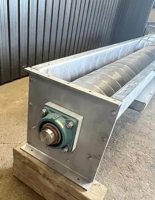 Used Screw Conveyor, 14'' Diameter X 204'' Long, Tapered Screw