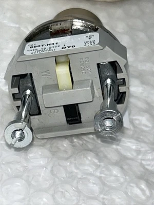 USED Allen-Bradley 800T-H31