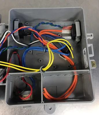 Cooper LCR3102 Power Systems Controller L343031223PB00 Loc.3A