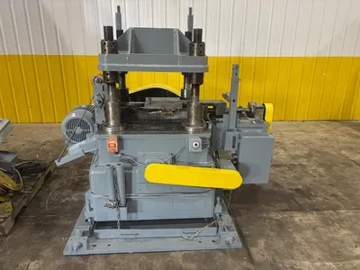 40 TON RLM MODEL #R40 4-POST CUTOFF PRESS & SERVO DIE ACCELERATOR: YOBRO #23887