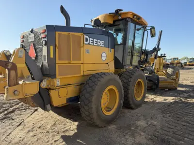 USED 2019 Deere 872GP