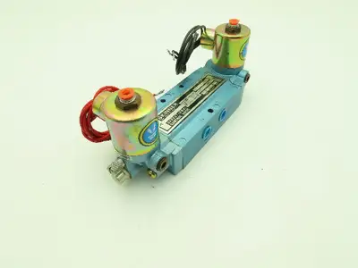 Honeywell Skinner S3RRGAL2 Solenoid Valve 5-Way 3 Pos 120V 150 PSI 1/4" NPT