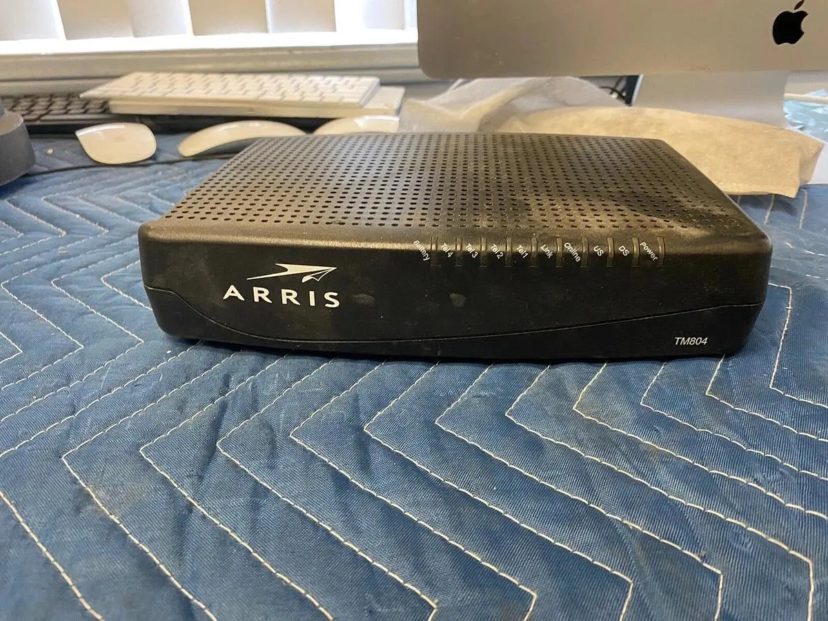 ARRIS Touchstone TM804 Telephony Modem 9 (no battery)