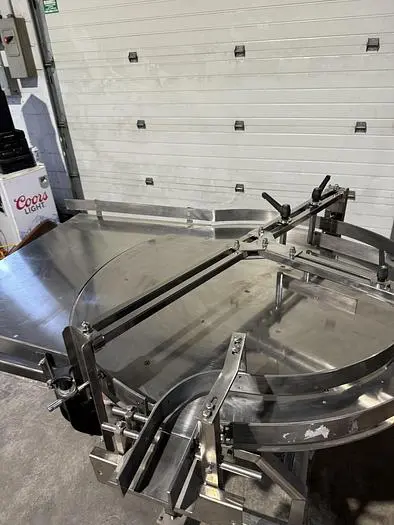 Used 39" Stainless Steel Accumulating/Unscrambling Table