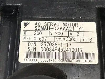 USED YASKAWA SGMAH-02AAA21-Y1