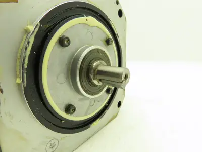 Yaskawa SGMDH06A2AYR25 550W 2.63Nm 2000RPM 200V AC Servo Motor