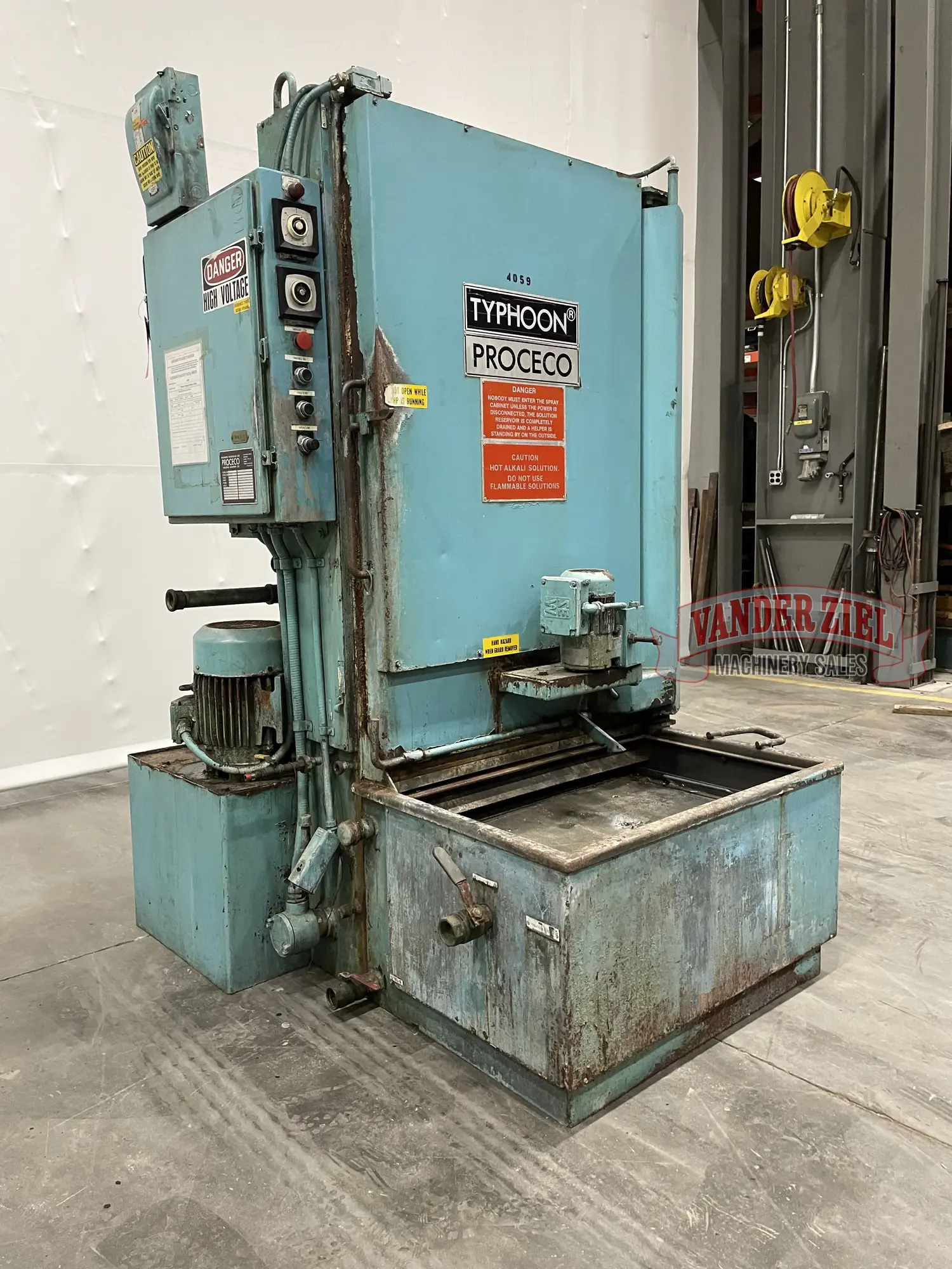 Used TYPHOON _UNKNOWN_ Washers Michigan US | Vander Ziel Machinery Sales #482921