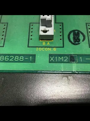 USED TOSHIBA B200EXB8
