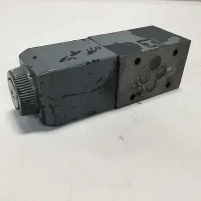 USED VICKERS DG4V-3-2AL-M-U-HL7-60