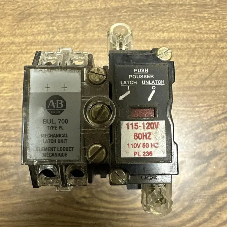 Used ALLEN-BRADLEY 700-P400A1 Miscellaneous Equipment (Electrical & Power) | Surplus Asset Holdings #1197855