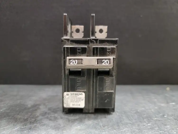 Used SIEMENS BQ2B020 Switchgears British Columbia CA | Lenmark #243895
