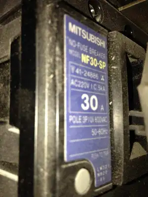 Mitsubishi NF30-SP 30 A Circuit Breaker Rotary Switch 3 Pole 600 VAC