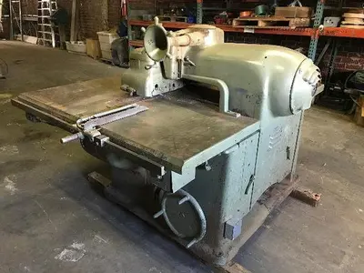 MATTISON 202 STRAIGHT-LINE RIPSAW