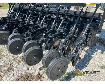 Used CRUSTBUSTER _UNKNOWN_ No-Till Drills Iowa US | Keast Enterprises #1360222