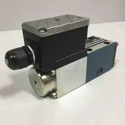 USED BOSCH 0 811 403 108 SERVO